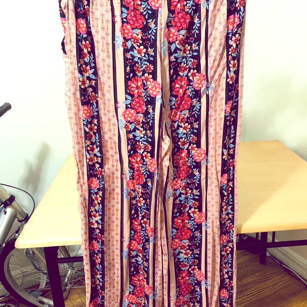 Floral print palazzo pants, never worn